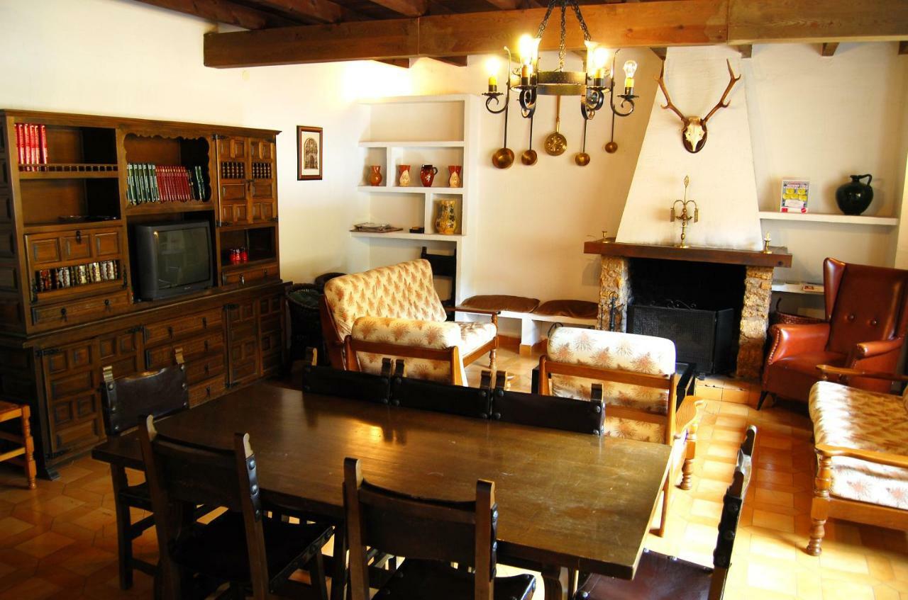 La Noguera Hotel Palomera Bagian luar foto